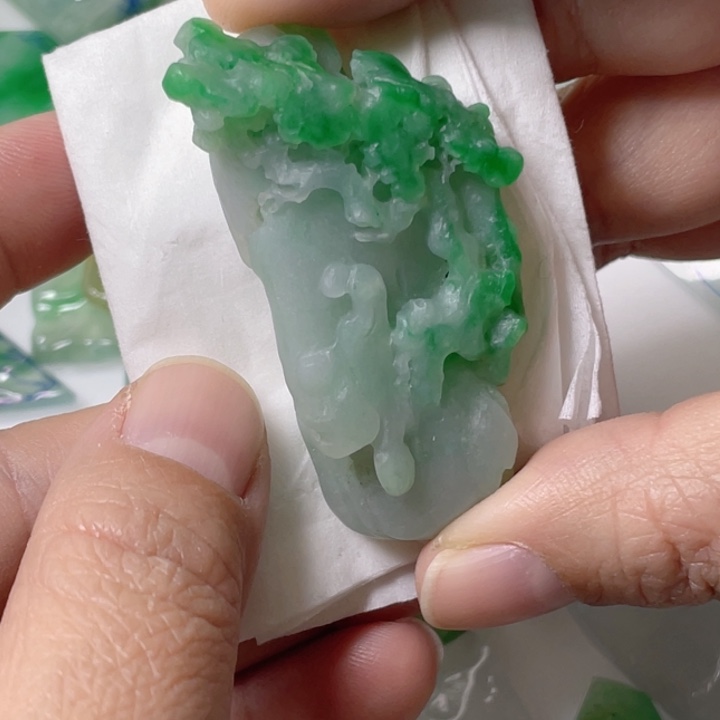 定制翡翠未镶嵌随行