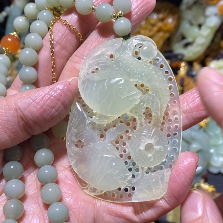 蛇纹石玉岫玉吊坠未镶嵌