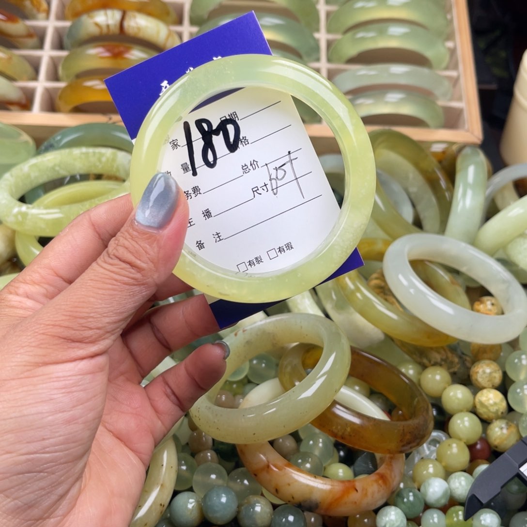 岫玉未镶嵌手镯m***宁