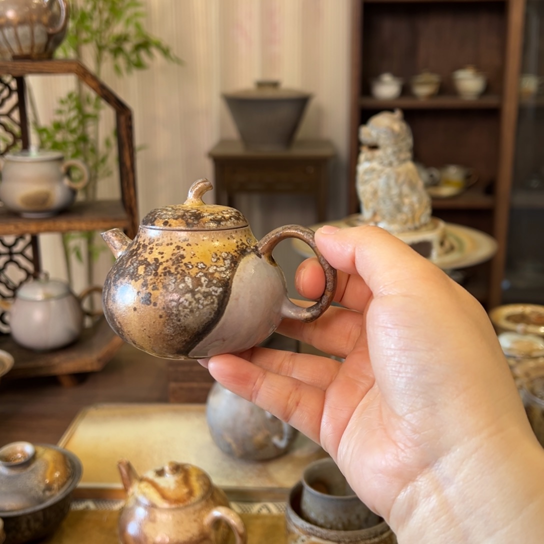 15中白窑藏茄瓜壶