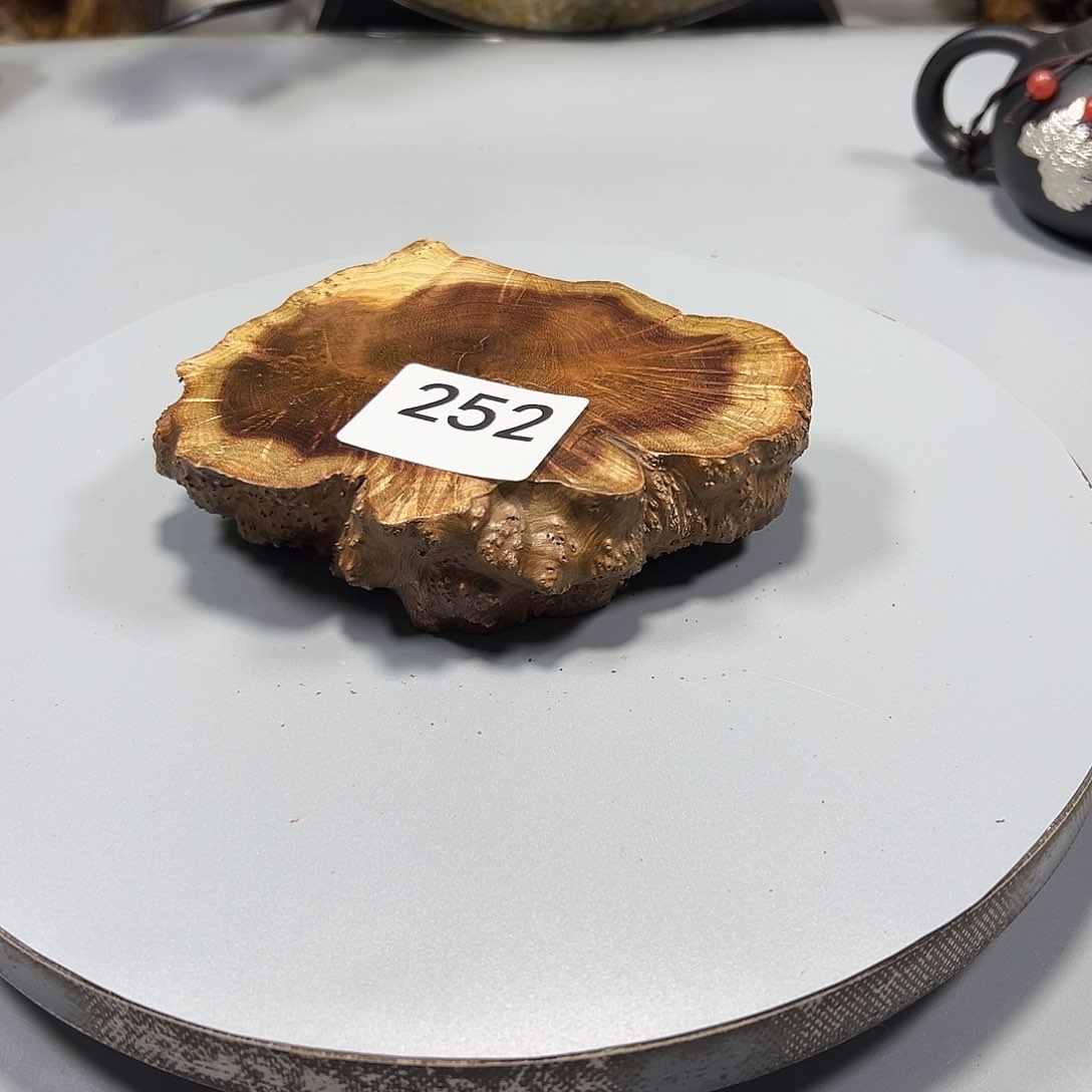 大果紫檀（缅甸花梨）雁*