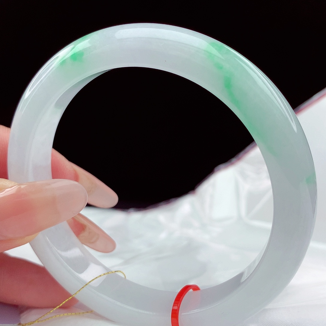 翡翠手镯未镶嵌58圈497