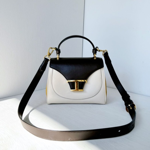 95新/托德斯/市场价23000/包包/250208RN0029