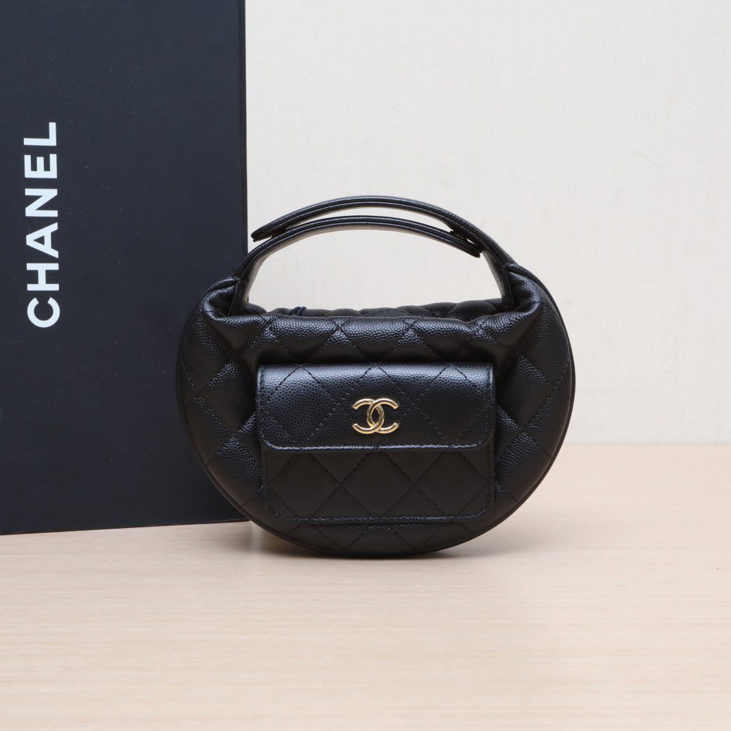 99新 Chanel/香奈儿 小花姑姑257395 23B 呼啦圈月牙包 18cm 黑色