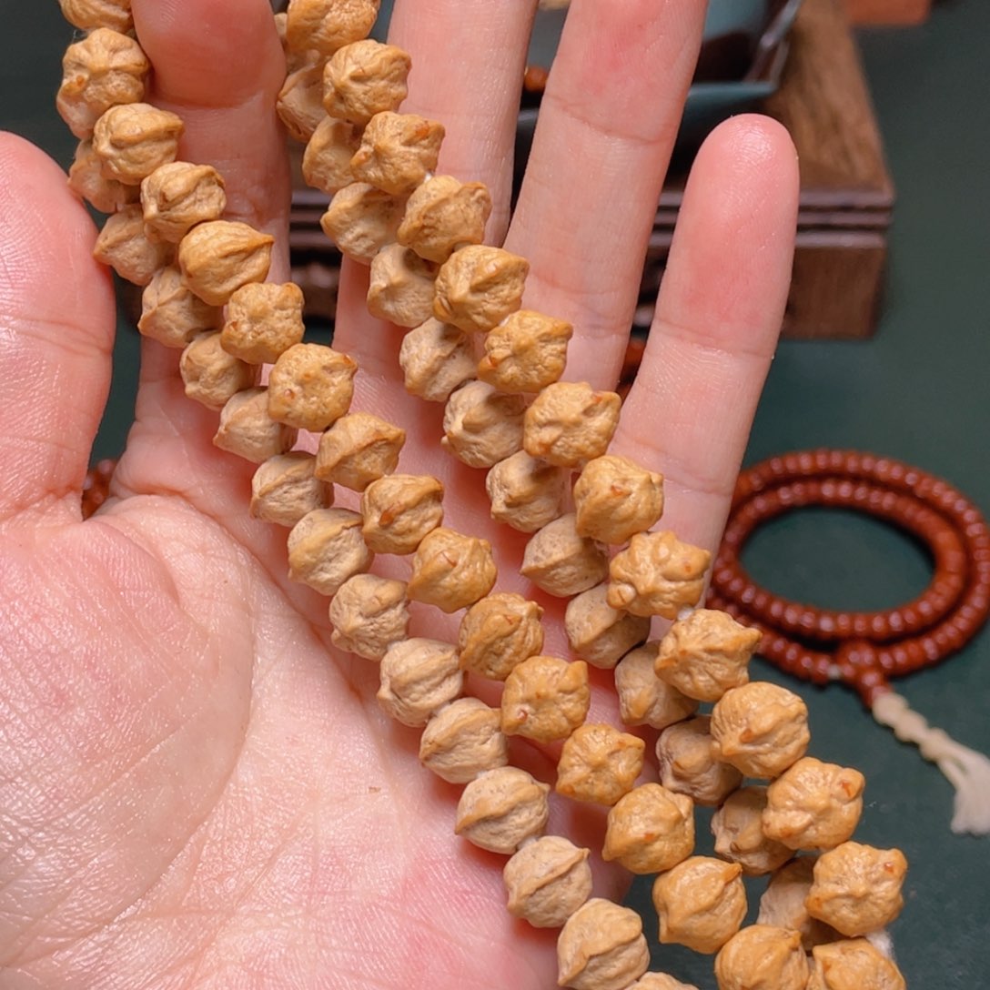 柏香籽/百香籽吊坠猫头鹰手持