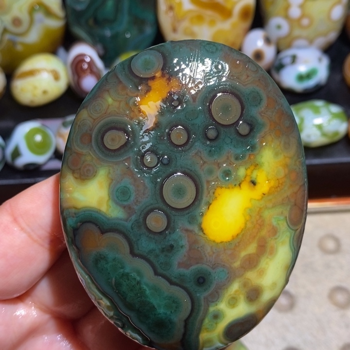 玛瑙/玉髓未镶嵌珠宝半成品