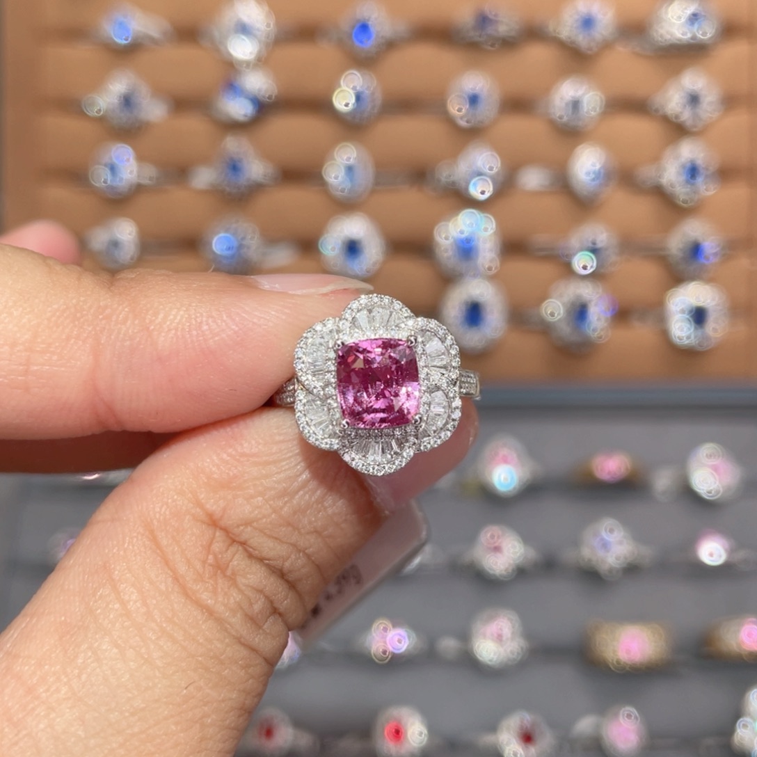 彩色蓝宝石戒指18K金镶嵌2.14ct 无烧