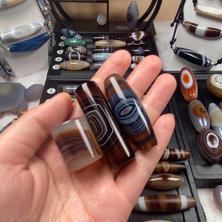 无***来玛瑙/玉髓未镶嵌颈饰