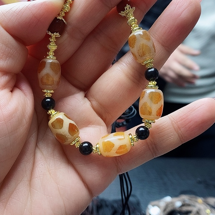 玛瑙/玉髓颈饰合金