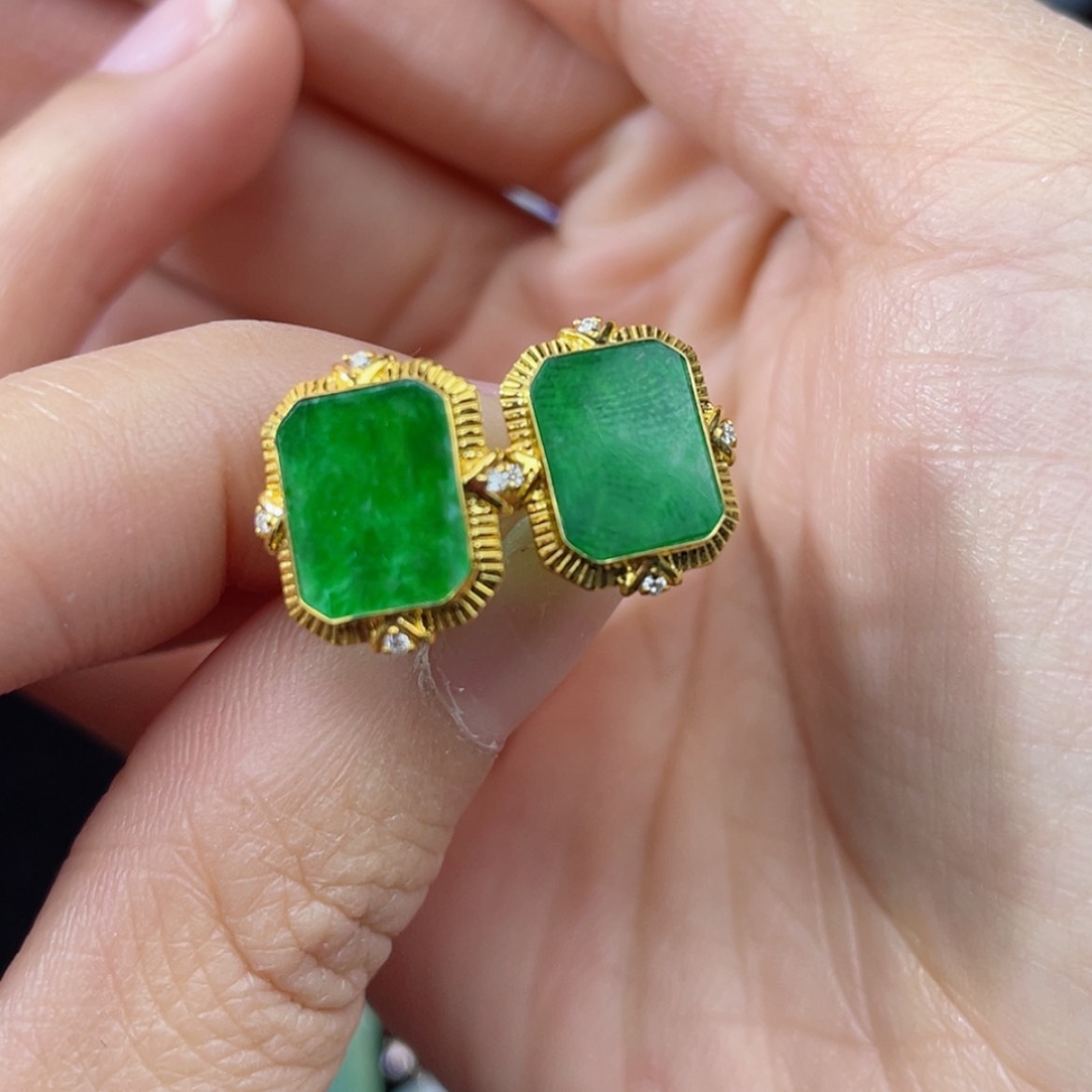 【闪购商品】翡翠耳饰18K金镶嵌翡翠