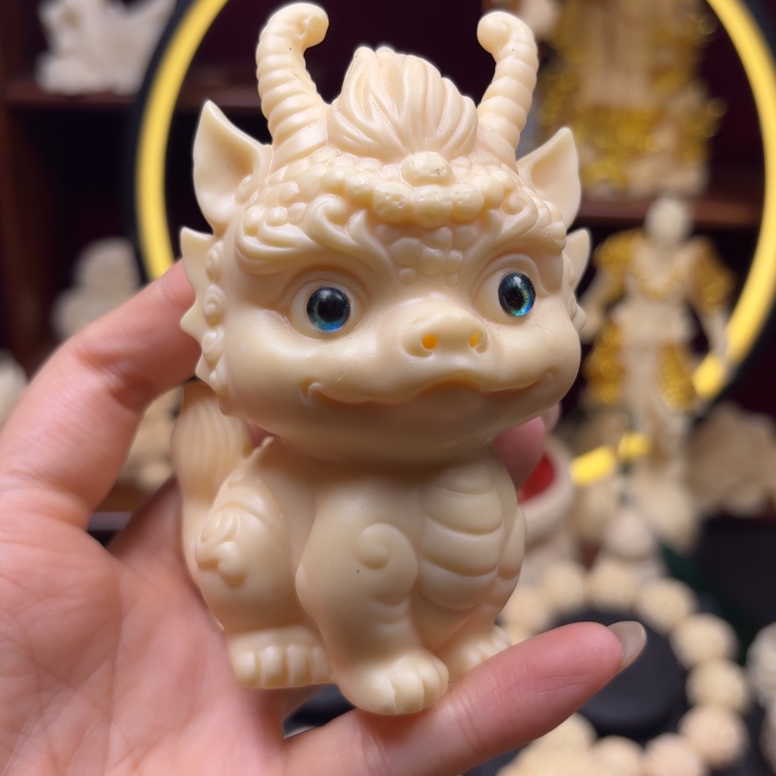 菩提根/象牙果吊坠蓝眼麒麟