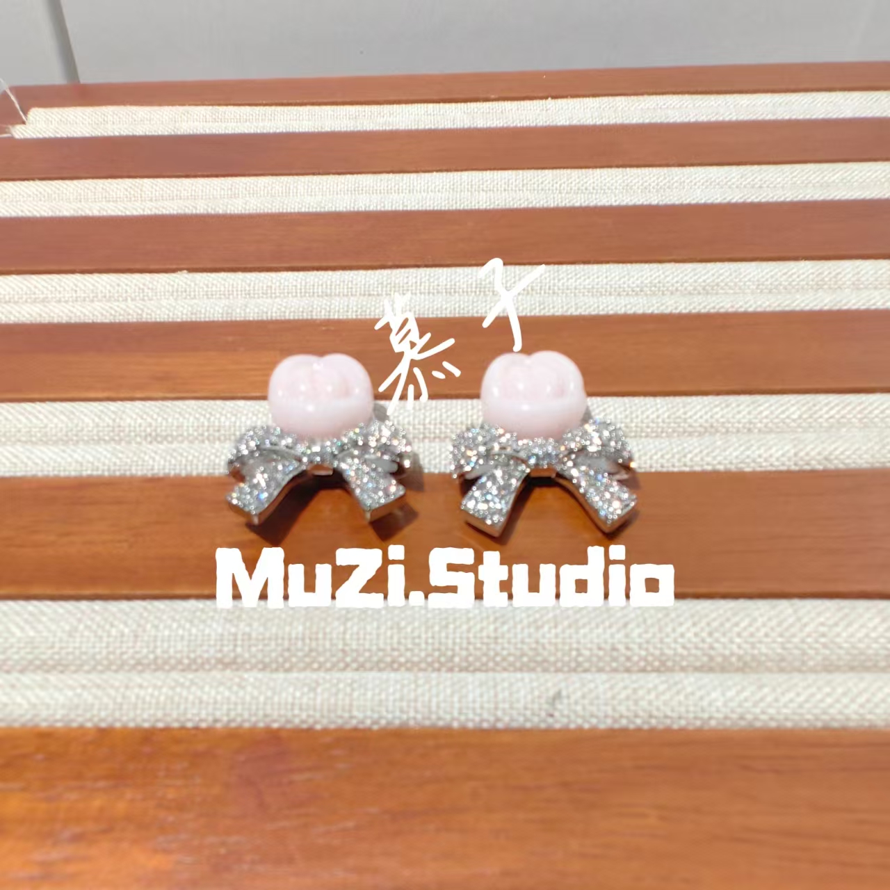 黄铜贝壳耳饰 粉色花朵蝴蝶结满锆耳钉