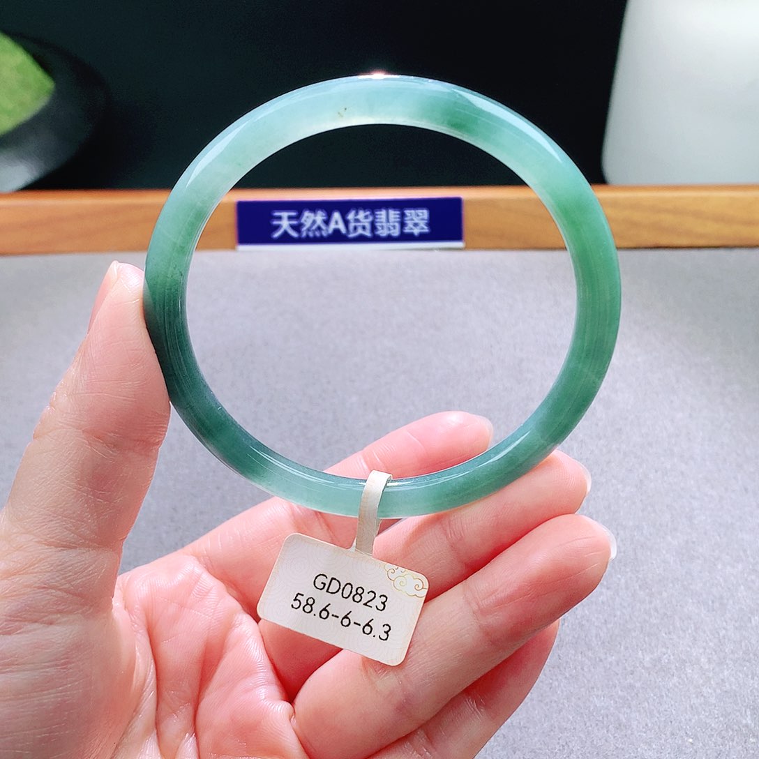未镶嵌手镯翡翠天然翡翠手镯a货