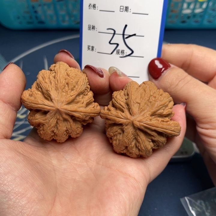 文玩核桃把件粗筋46