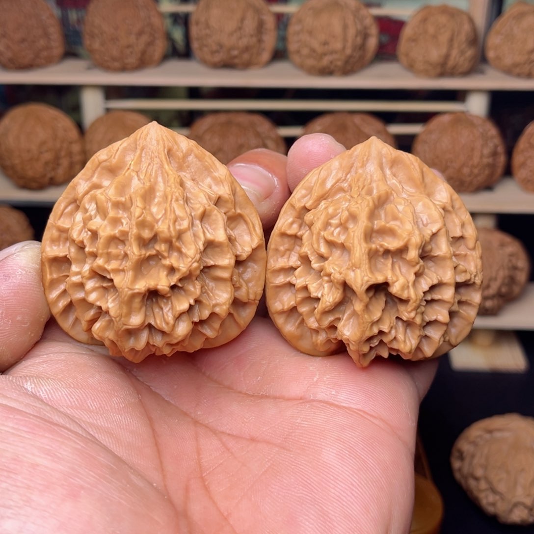 文玩核桃把件文玩核桃把件49尺帝王