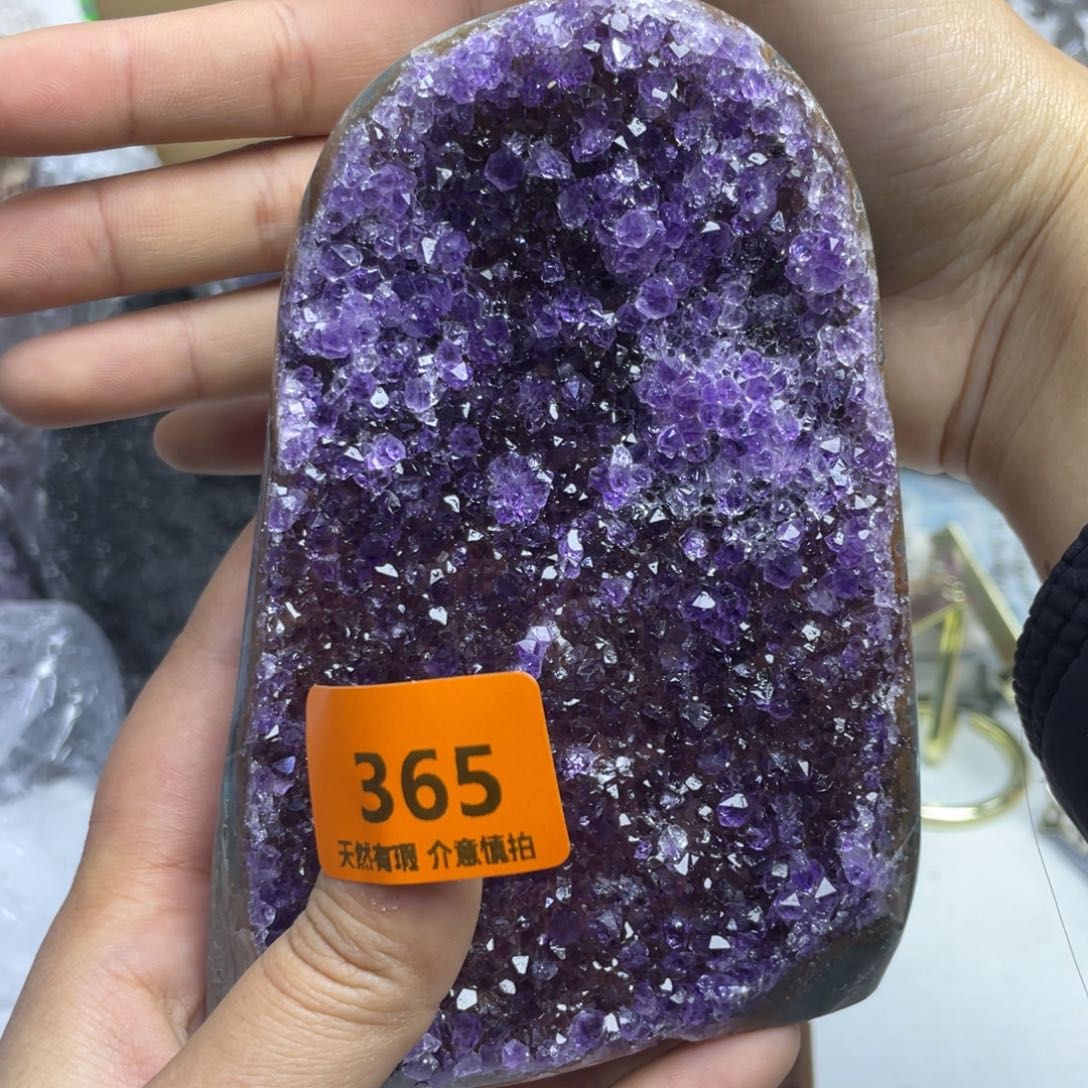 紫晶大型摆件（非配饰）未镶嵌