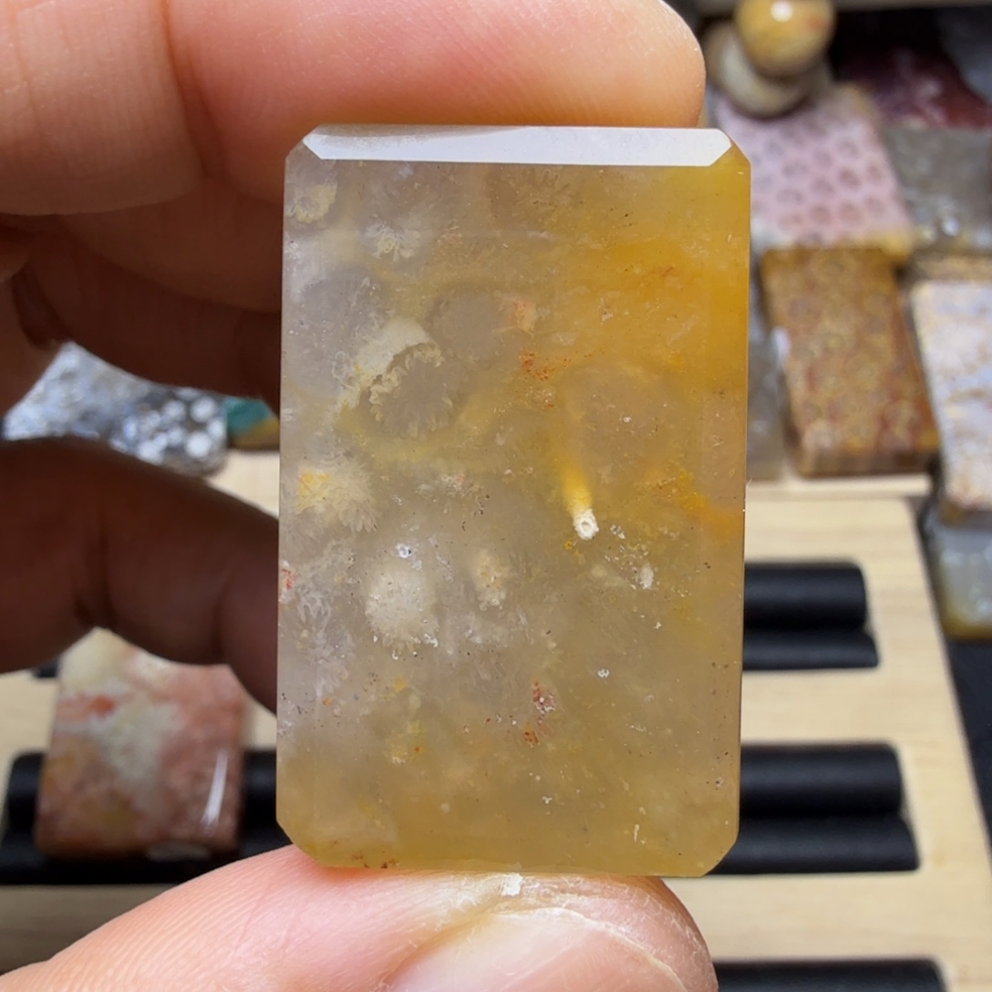 硅化玉未镶嵌纯天然色有机玉石保真色