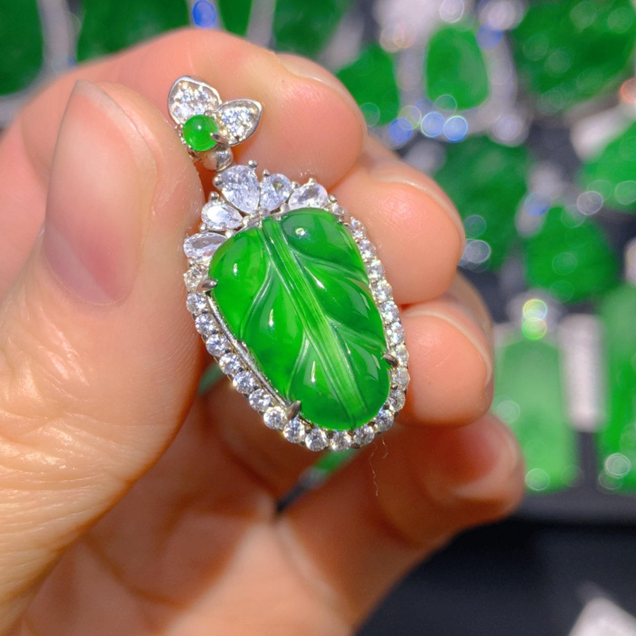 【闪购商品】翡翠颈饰银S925镶嵌11111