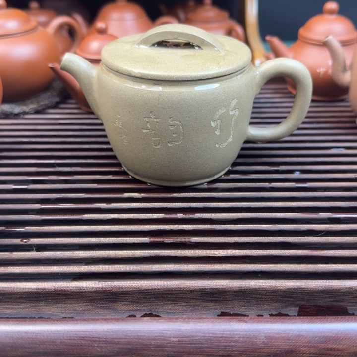 半手工汉瓦壶段泥180cc