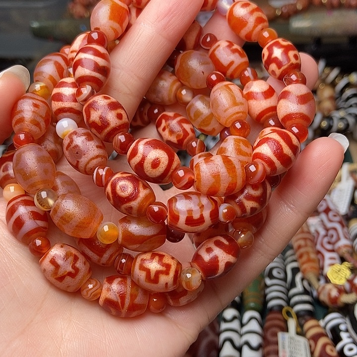 玛瑙/玉髓未镶嵌手链发一条