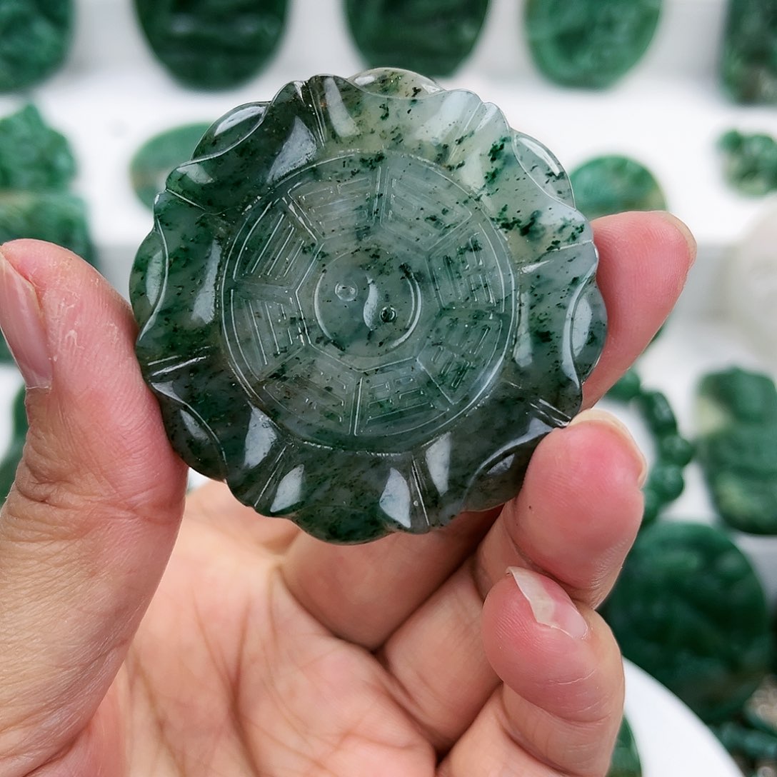 独山玉颈饰未镶嵌