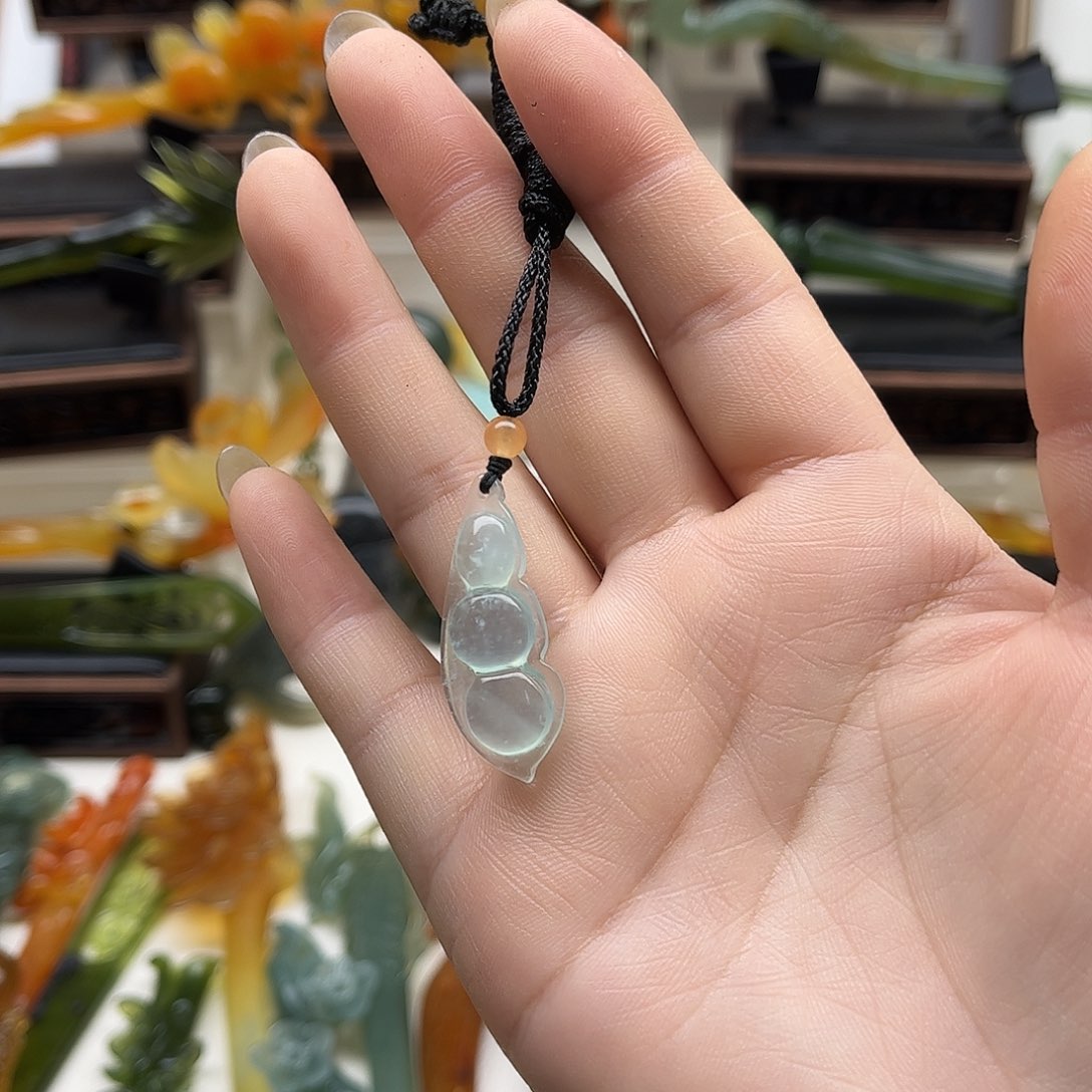 蛇纹石玉岫玉手链未镶嵌