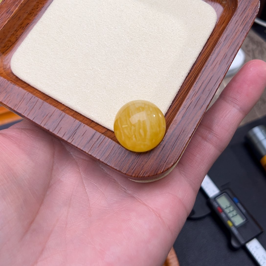 琥珀珠宝奇石未镶嵌琥珀珠宝奇石未镶嵌1