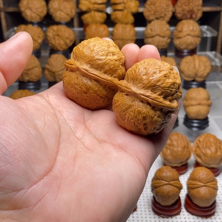 寞***丶吊坠文玩核桃5粗筋玉罗汉