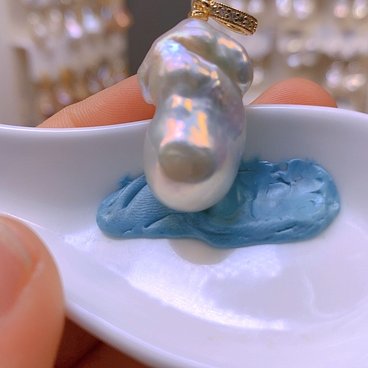 淡水珍珠颈饰合金