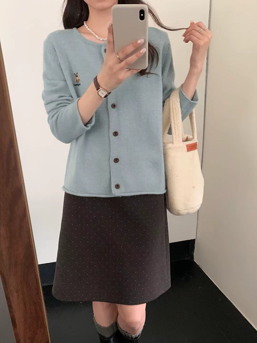 大洋家~高品软糯舒适/高级感显瘦刺绣小熊针织开衫A653