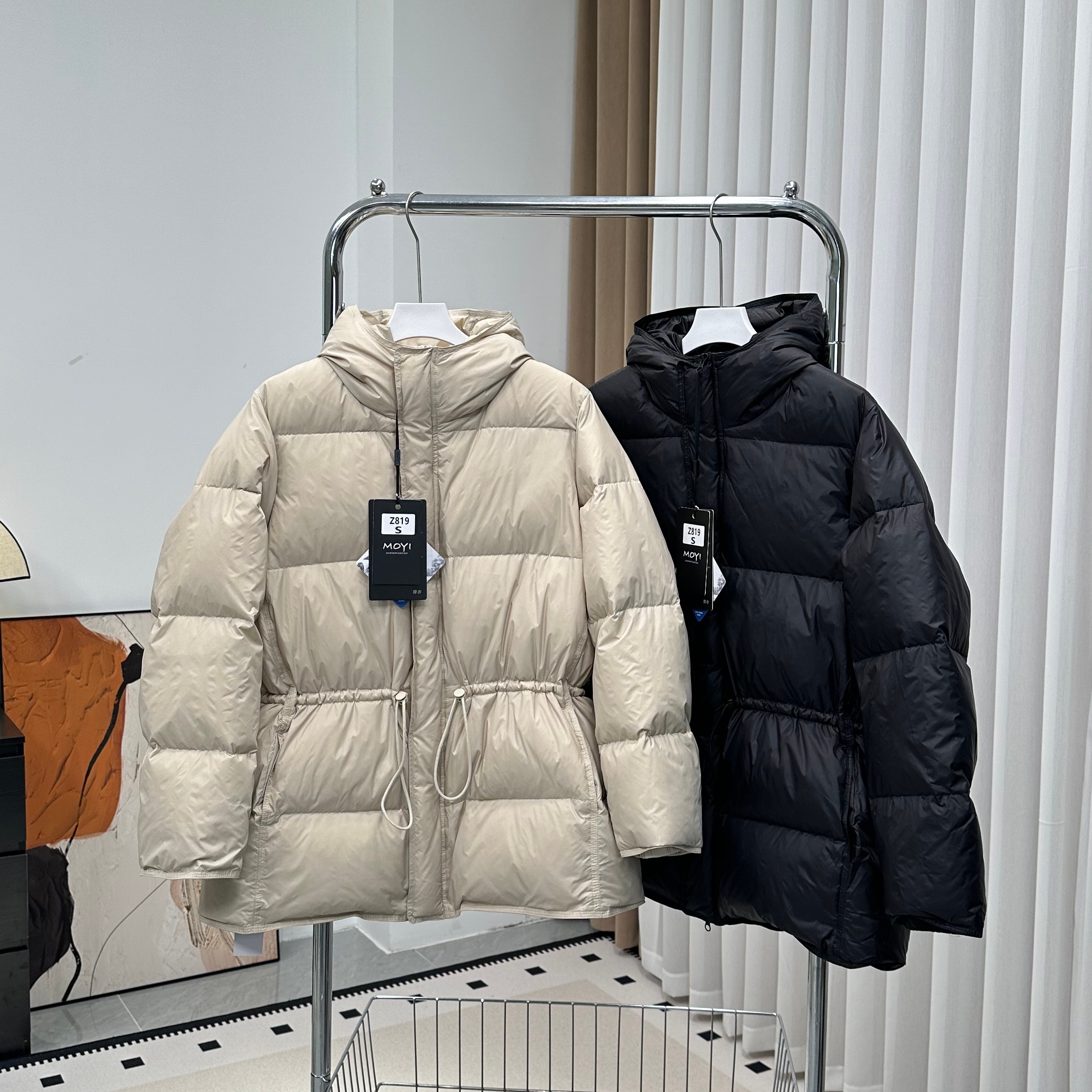 「新国标 真95%白鸭绒」 中长款连帽羽绒服女 冬季韩版轻盈蓬松Z819