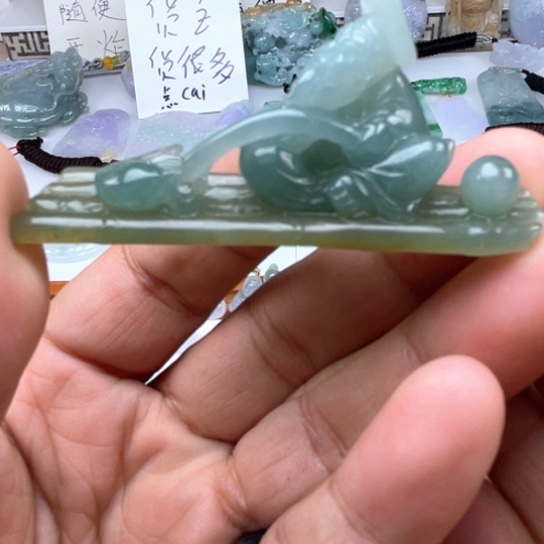 翡翠未镶嵌发饰翡翠冰晴底茶摆