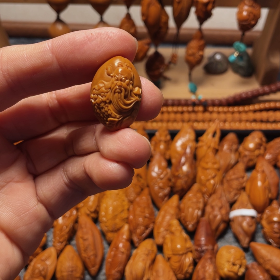 橄榄核手串/手链关公头像