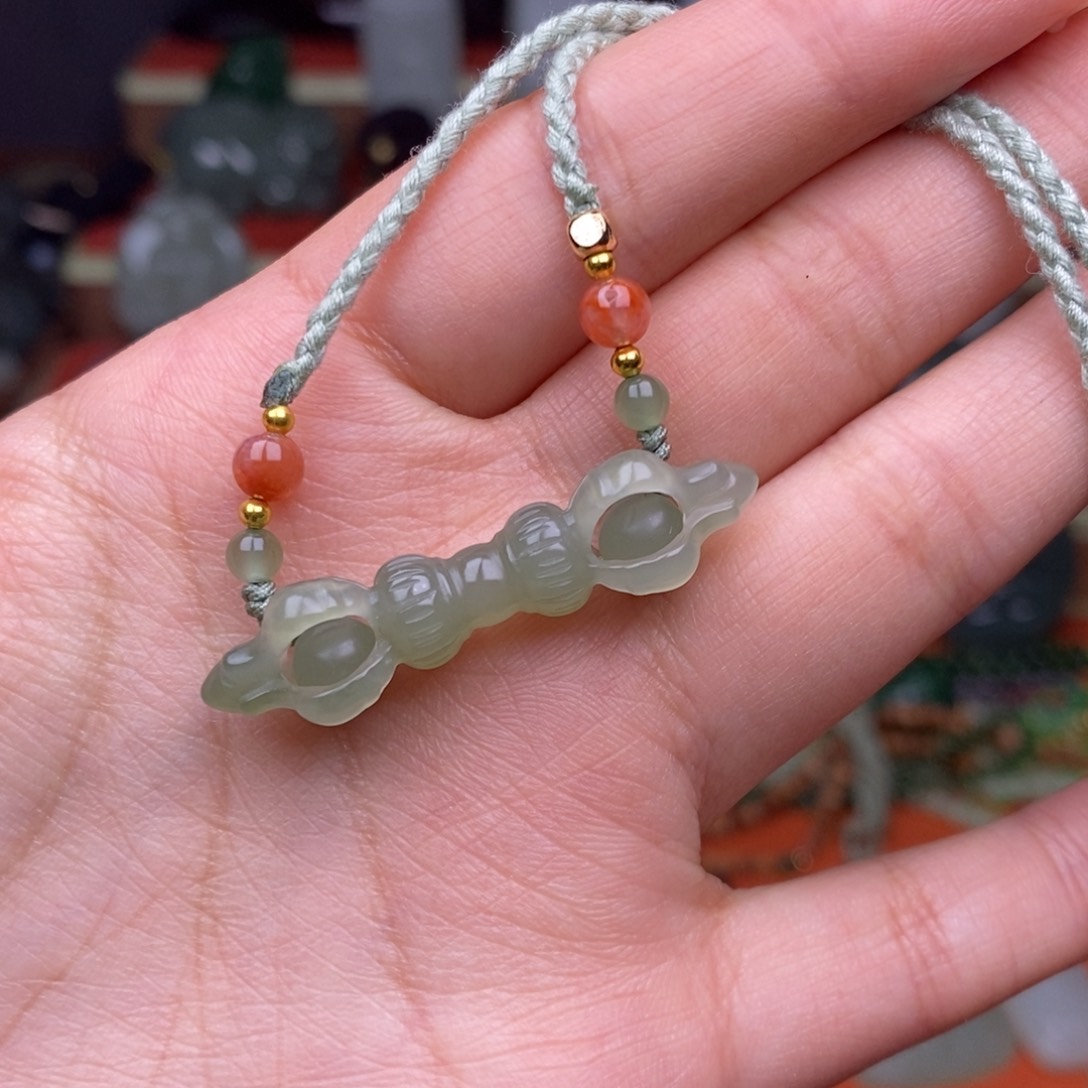 和田玉颈饰未镶嵌穿绳需备注