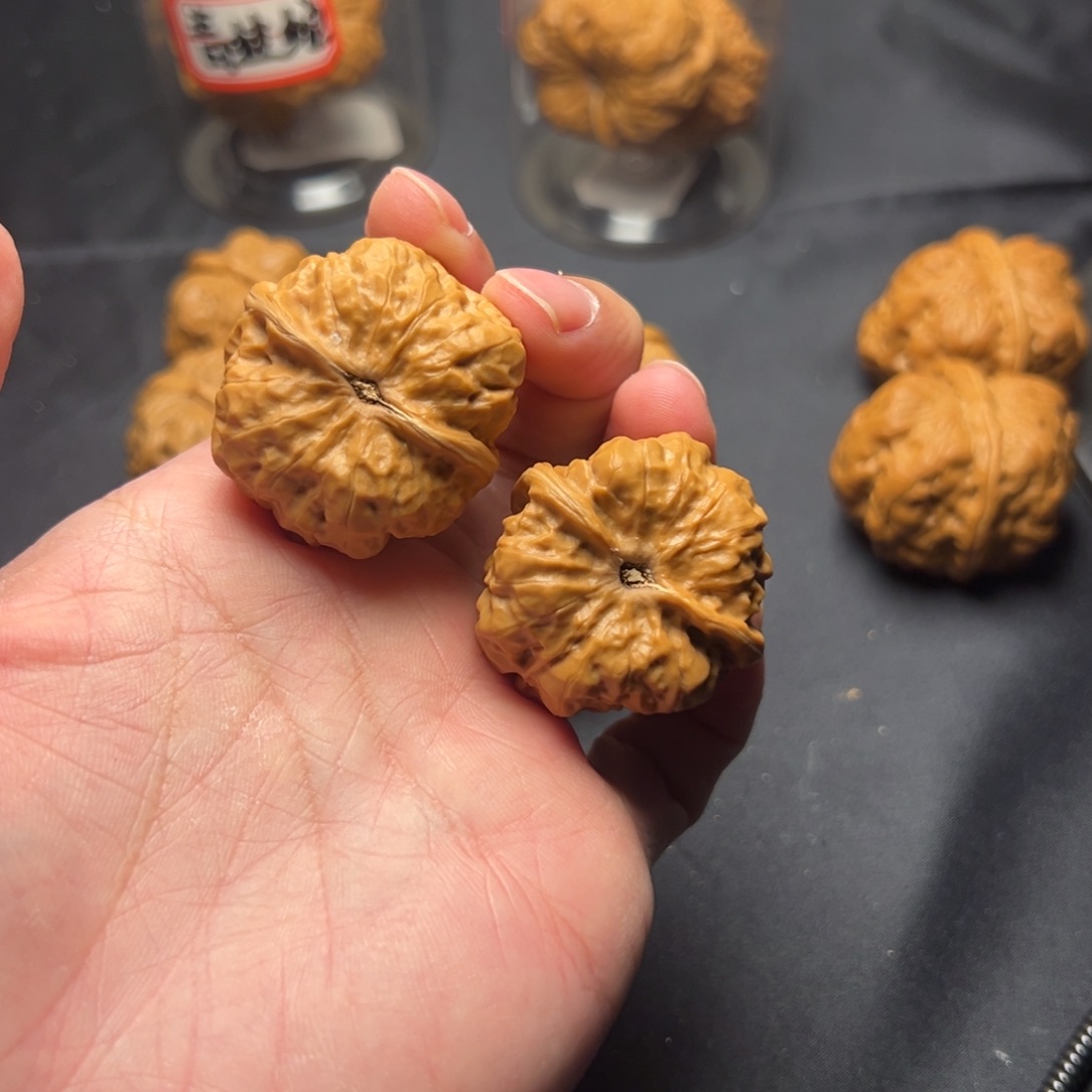 徐***生吊坠文玩核桃蛤蟆头