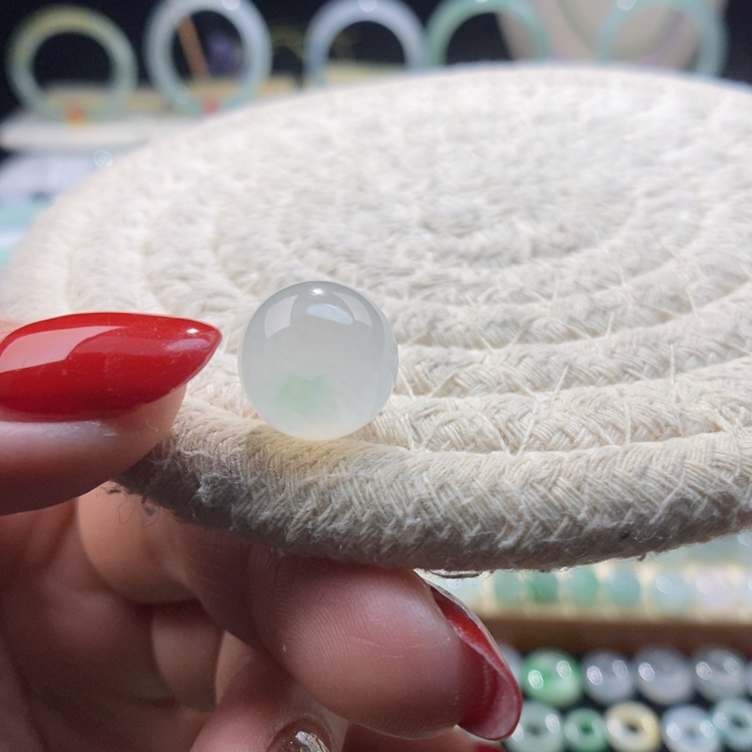 翡翠颈饰未镶嵌圆珠13