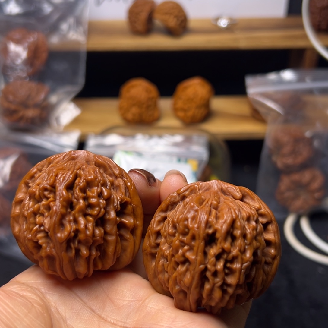 S***r吊坠桃核四座楼鼓励鼓励