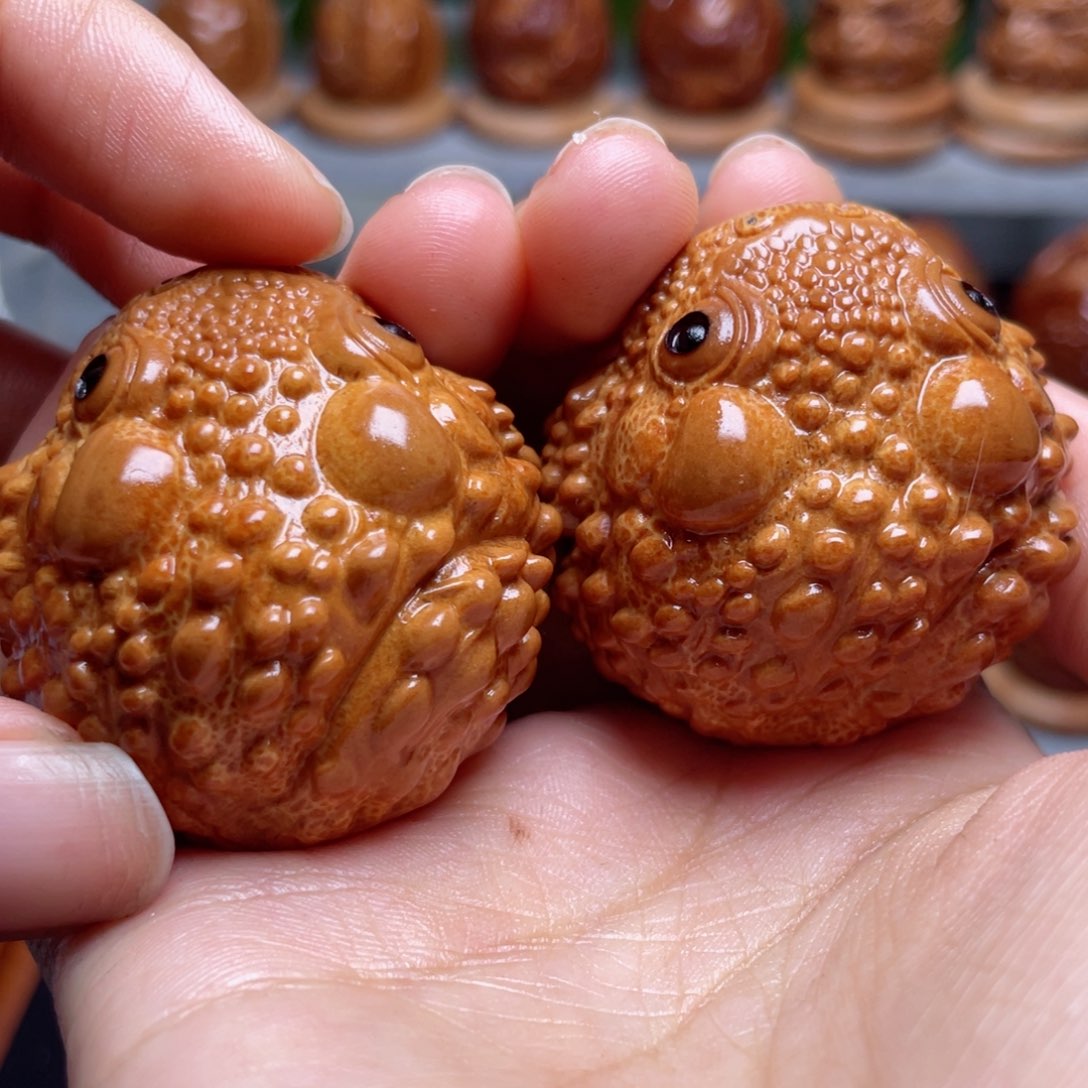 吊坠橄榄核金蟾手球3.5