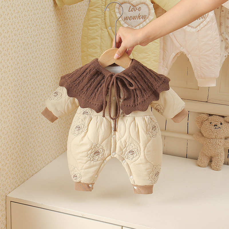 婴儿秋冬荷叶领玫瑰花连体衣女宝宝中式新生儿加绒保暖新生儿哈衣