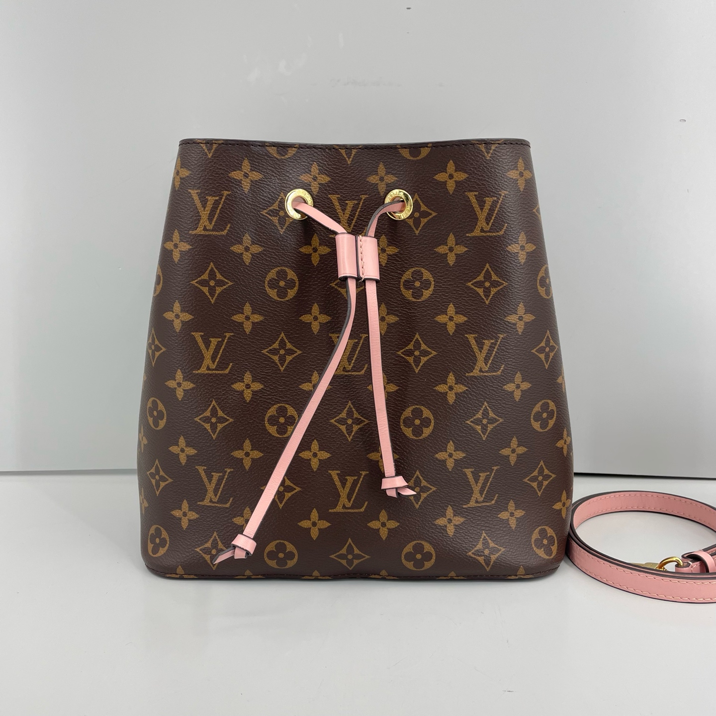 95新 LouisVuitton/路易威登 优选/老花粉色水桶包/26x26x17 