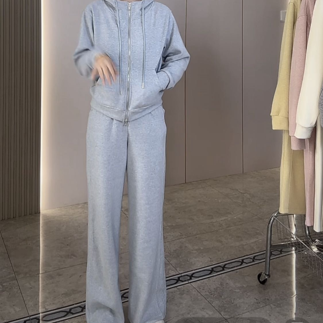 【自带慵懒感】2025设计师新款外套+阔腿弯刀裤连帽两件套套装