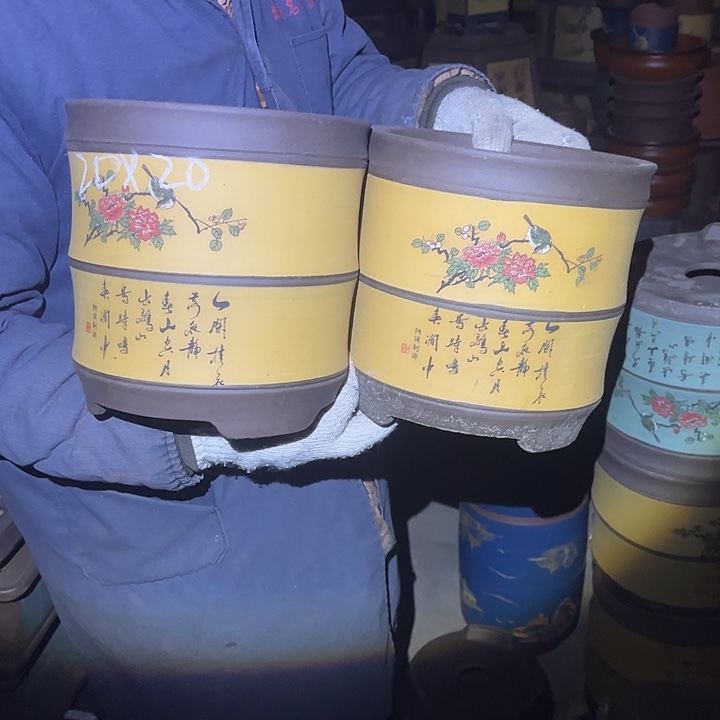 紫砂花盆紫砂花盆和小