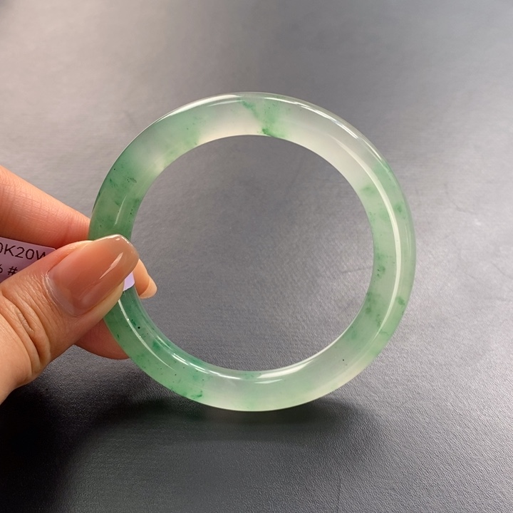 石英质玉手镯未镶嵌天然