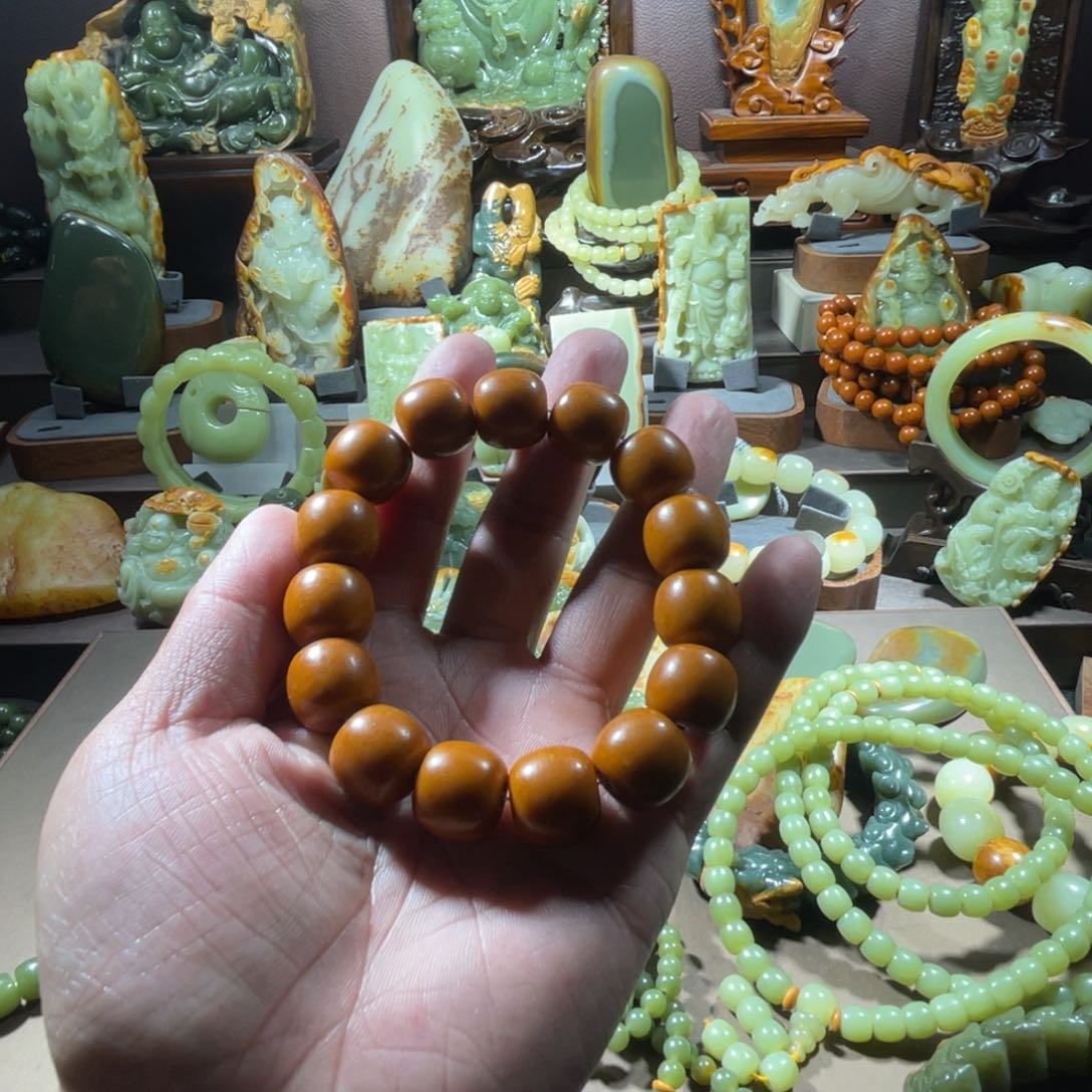 透闪石质玉手串未镶嵌草**主