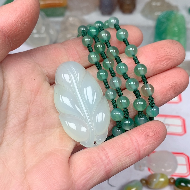 玛瑙/玉髓颈饰未镶嵌阿*阿