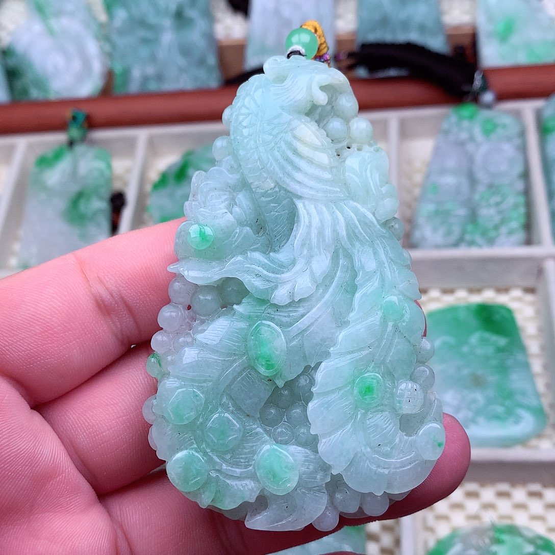 翡翠未镶嵌吊坠(不含链)