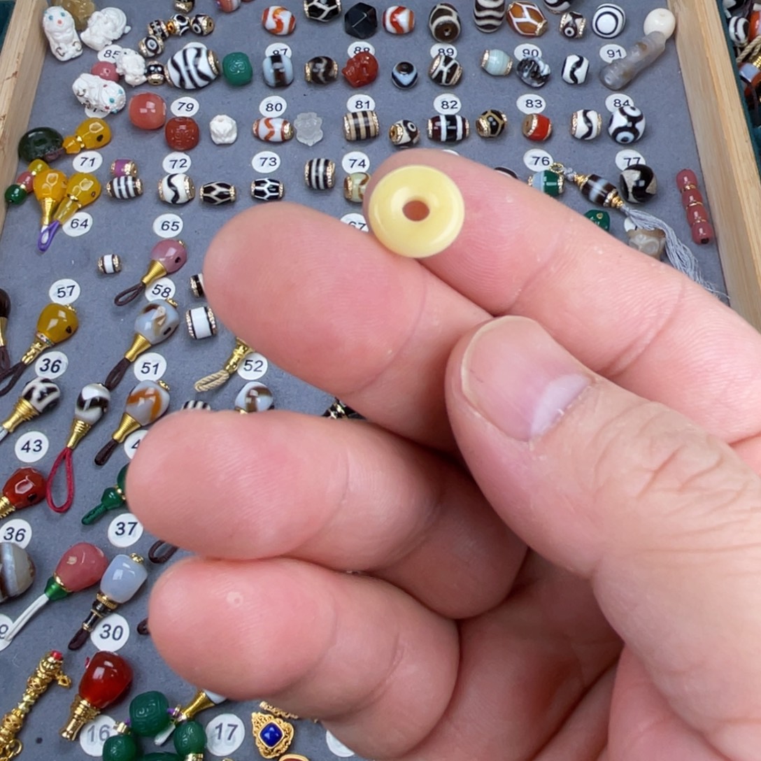 玛瑙/玉髓未镶嵌饰品