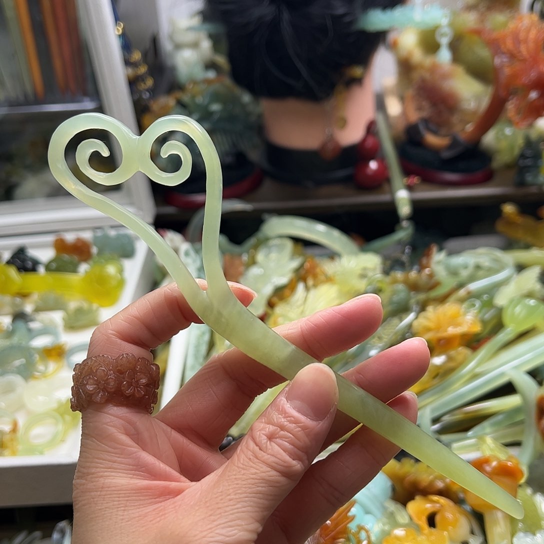 蛇纹石玉发饰合金