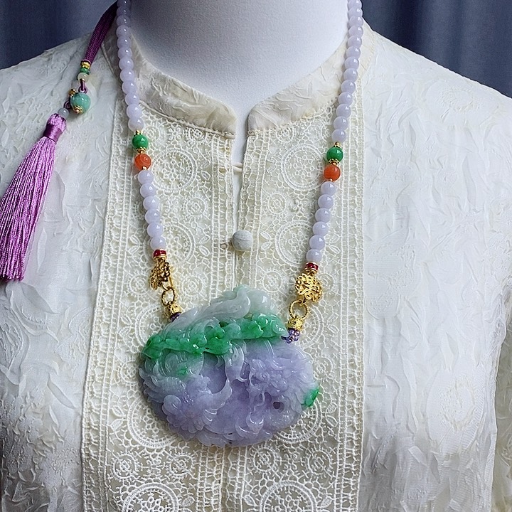 翡翠吊坠(赠链)未镶嵌翡翠春彩雕刻龙凤呈祥吊坠锁牌