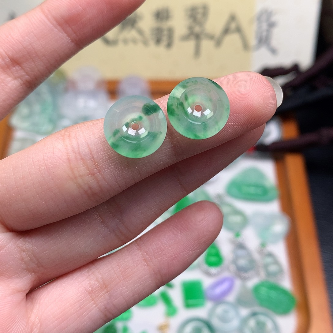 翡翠裸石缅甸天然A货翡翠冰种平安扣